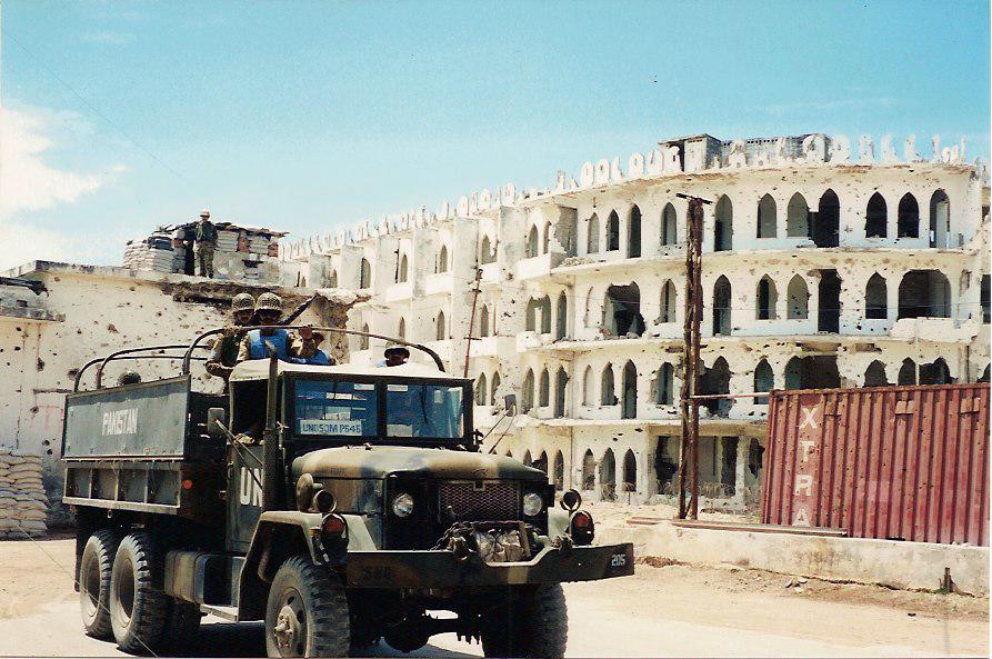 Convoy in Mogadishu
