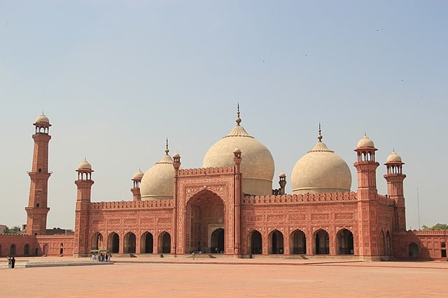 badshahi mosque | walled city lahore