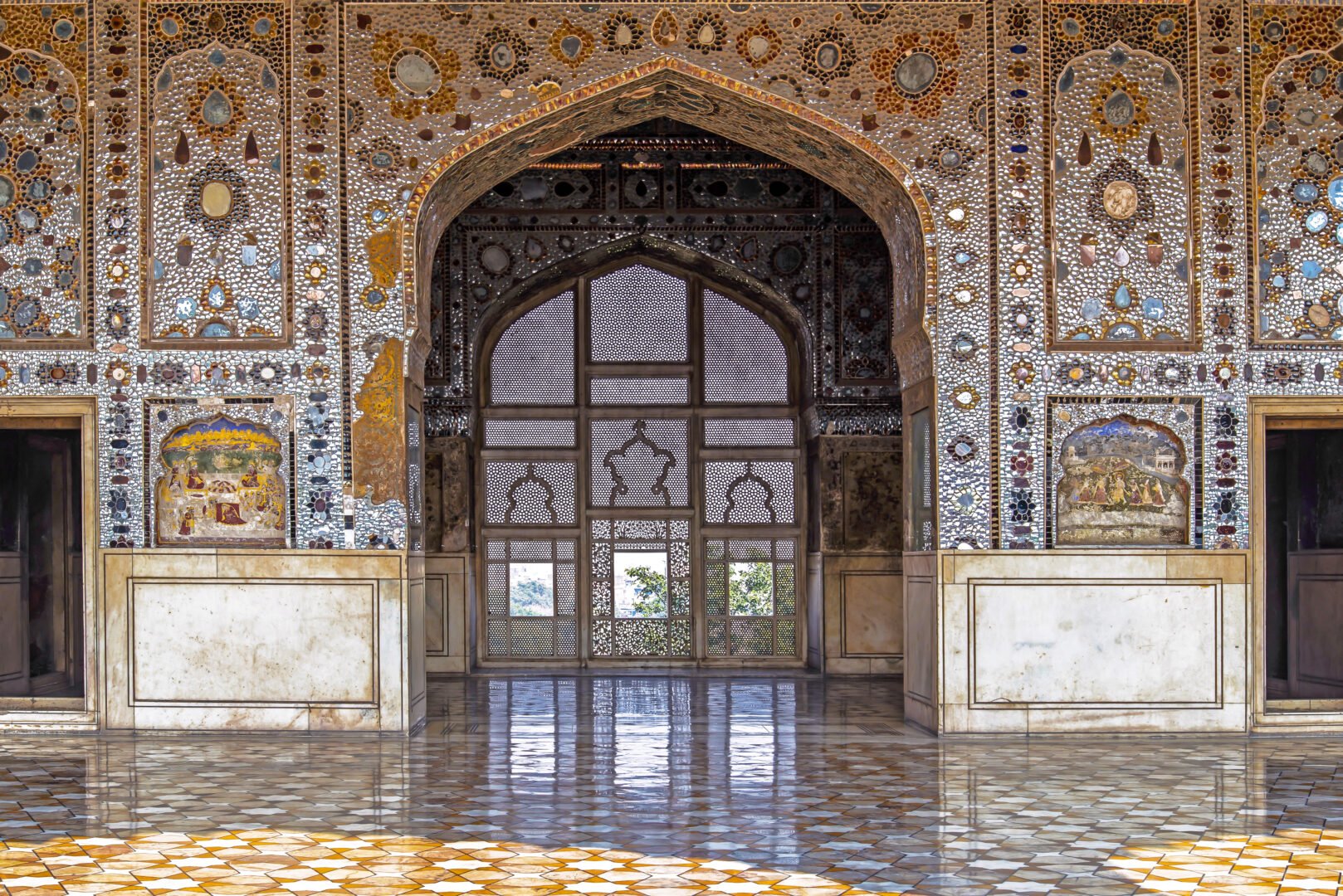 Sheesh Mahal