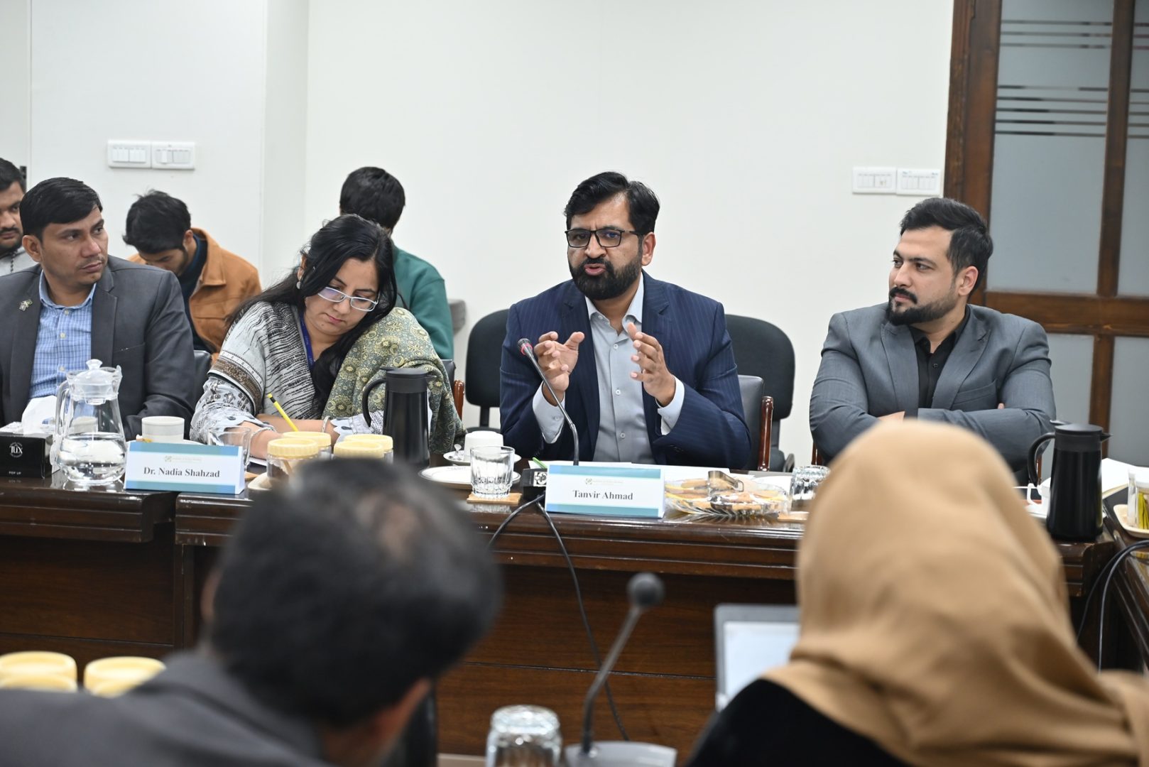 experts at IPS have gathered to discuss Pakistan's shift towards clean energy