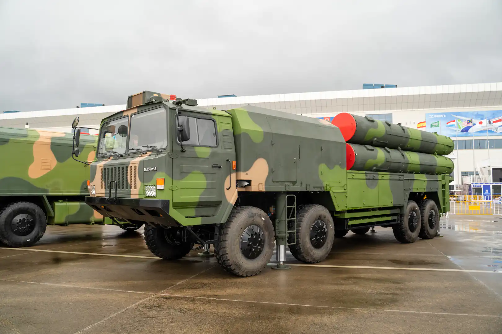 HQ-19 launcher in Zhuhai airshow (2024)