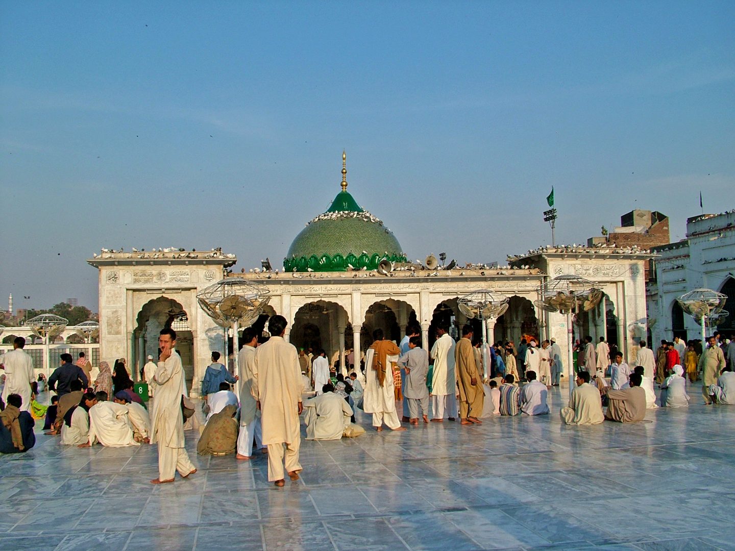 Tomb of Data Ganj Bakhsh.